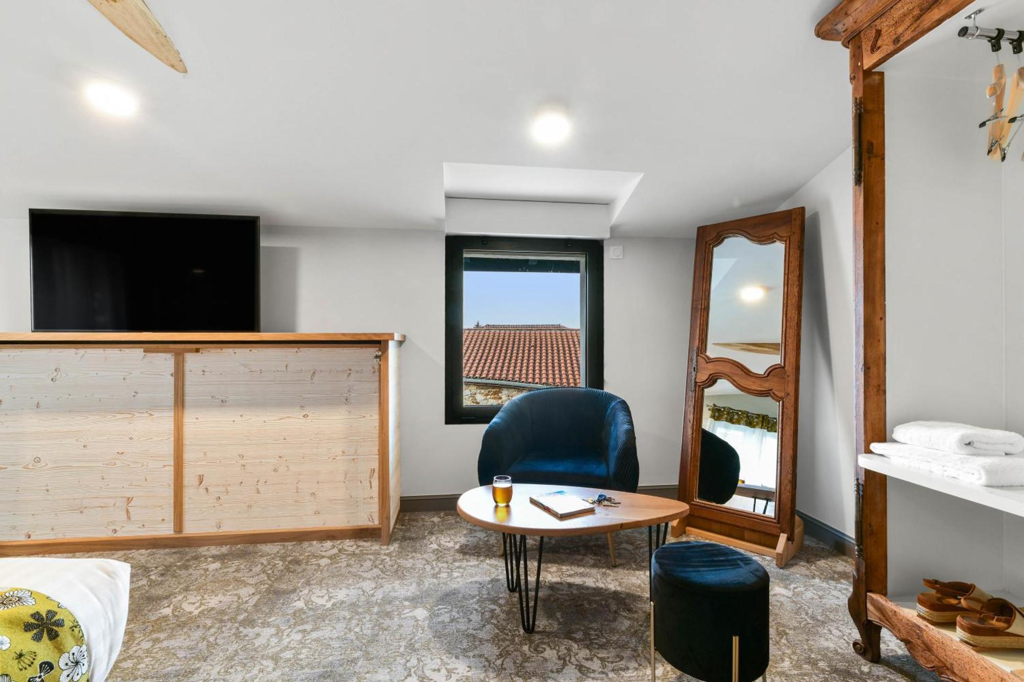 Logis Hotels Gnac E Pause Saint-Lon-Les-Mines Экстерьер фото
